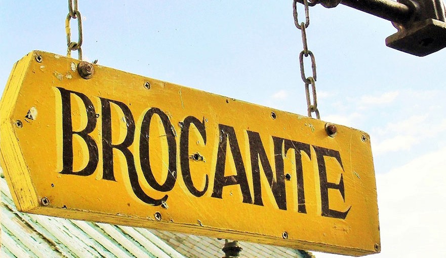 brocante-flea-market-normandy-france-881x509